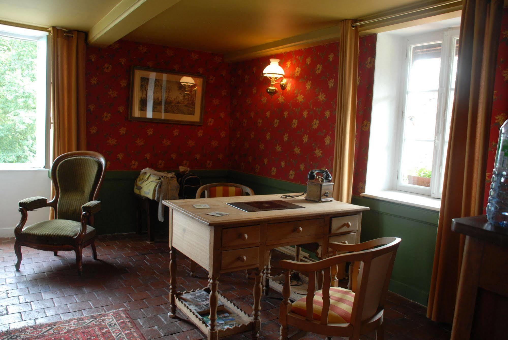 Chez Jacotte Et Elia Bed and Breakfast Saint-Galmier Exteriör bild